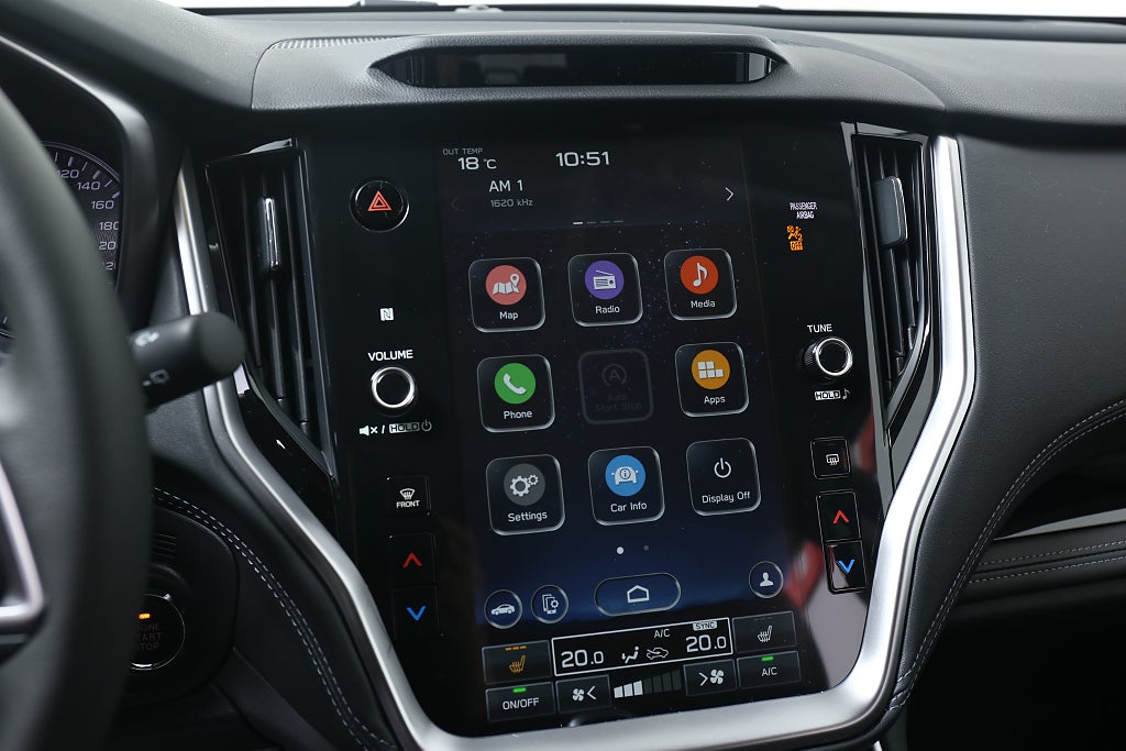 Subaru Outback Limited|  3 fria Service.