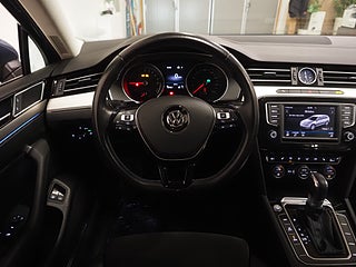 Kombi Volkswagen Passat 10 av 21