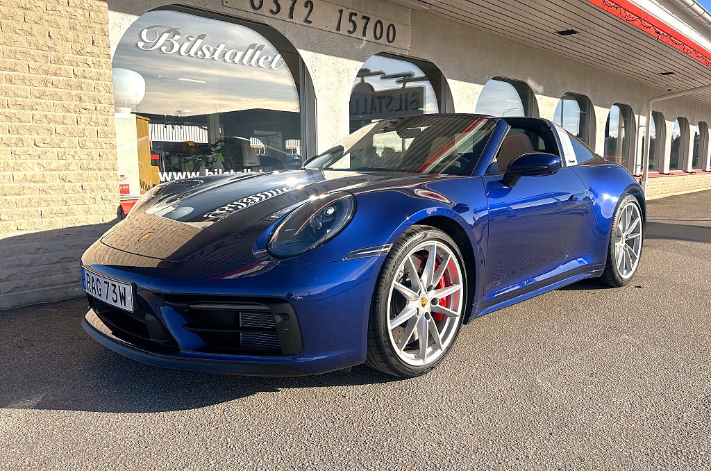 Porsche 911 Targa 4 GTS Aut PDK NAVI BOSE