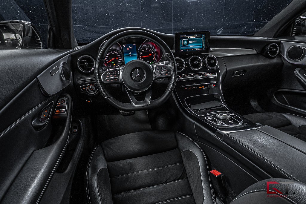 Mercedes-Benz C200 4Matic Coupé AMG Pano Backkamera MULTIBEAM Nightpackage