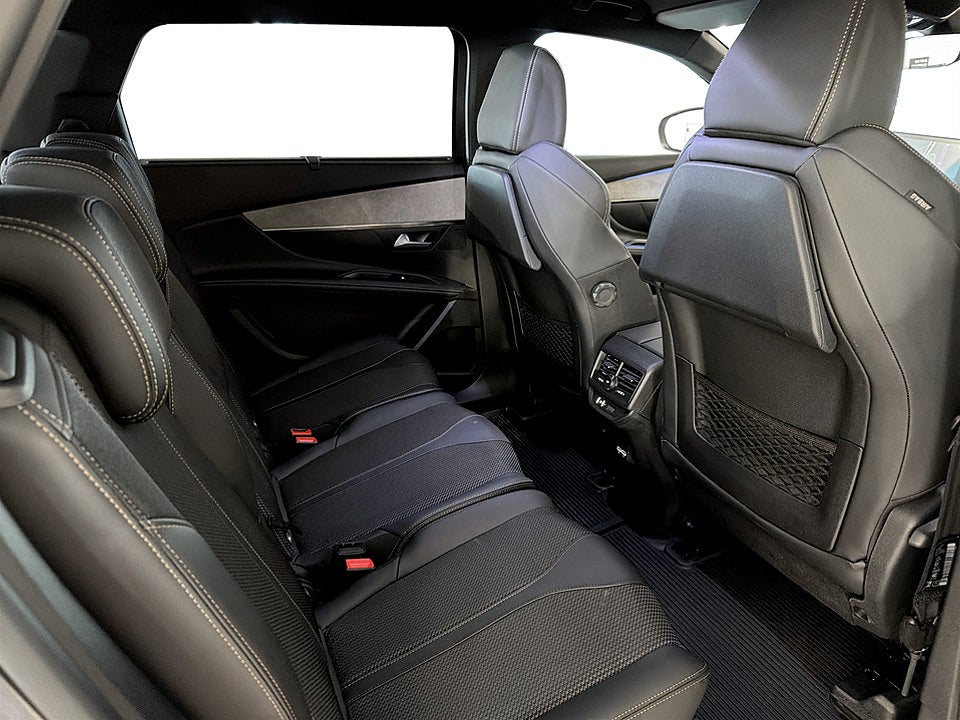 Bild på Peugeot 5008 GT Black Pack 1.2 PT 130hk Aut 7-SITS B-KAMERA CARPLAY