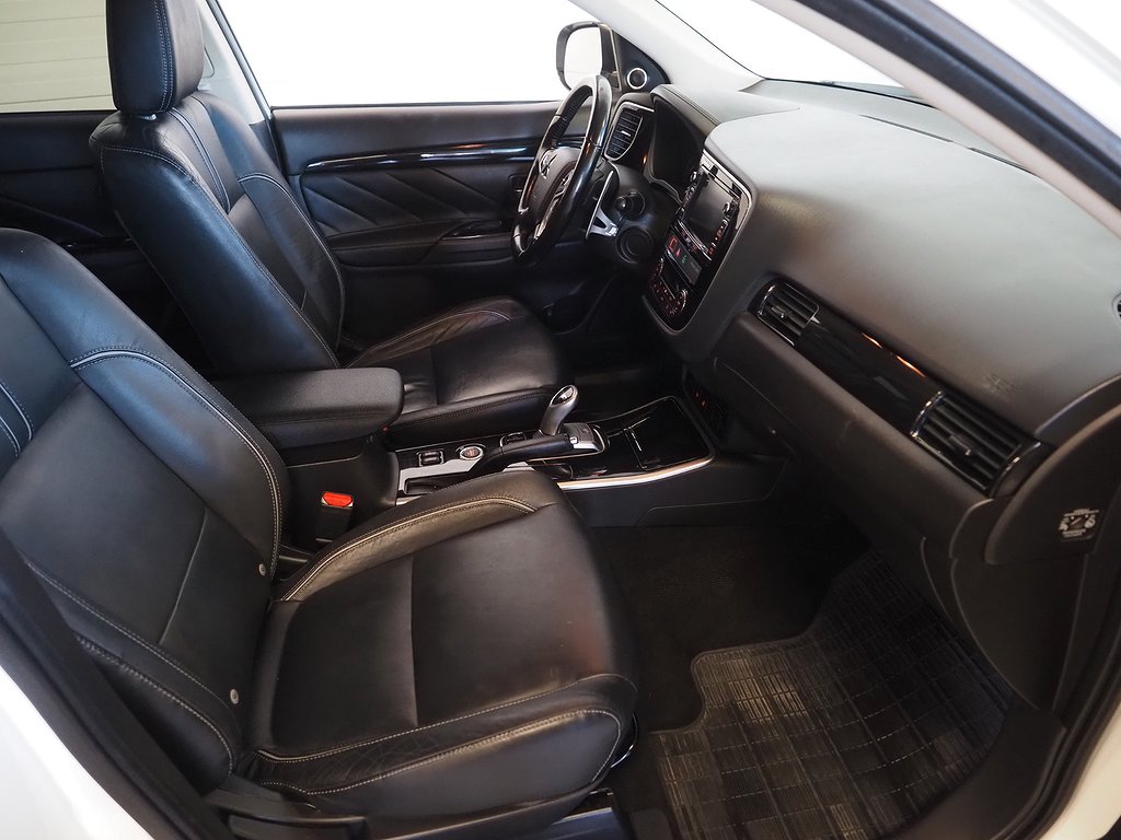 Mitsubishi Outlander PHEV CVT Business | 360° | Drag | Navi 2016