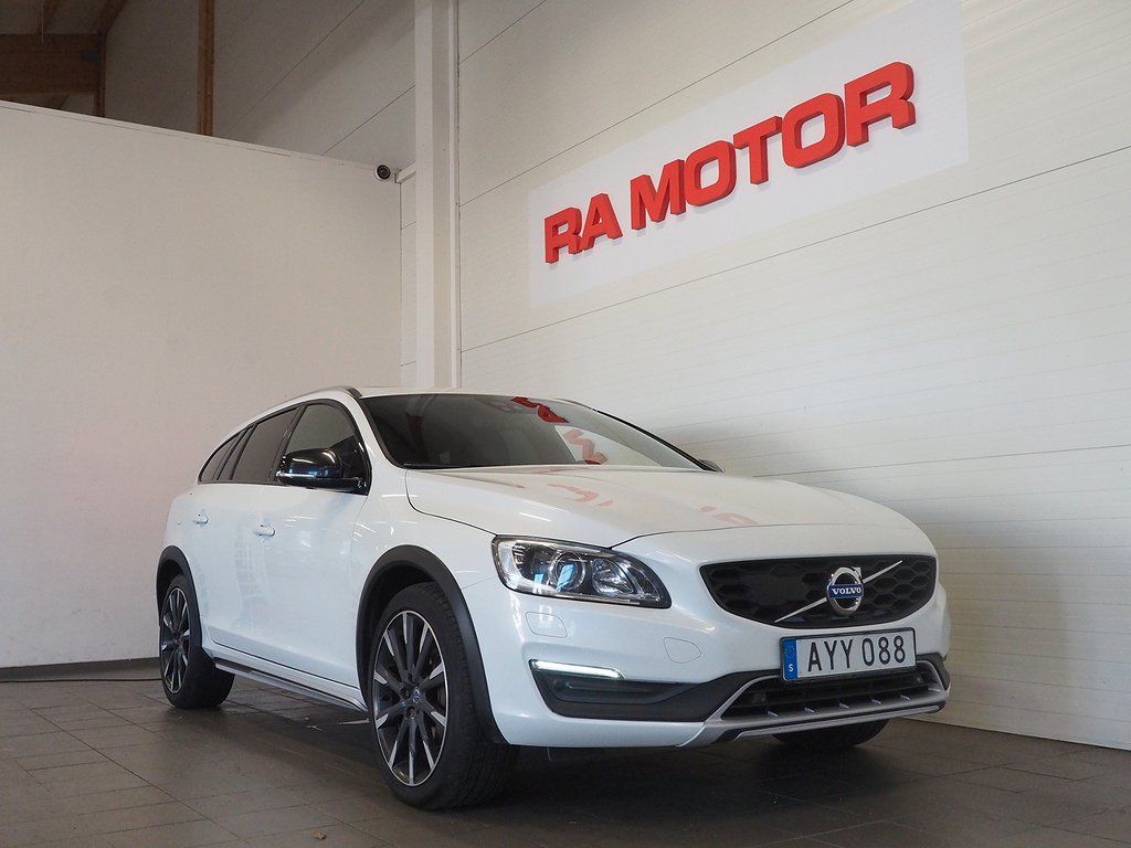 Volvo V60 Cross Country D4 AWD Aut Summum | D-Värm |Taklucka 2016