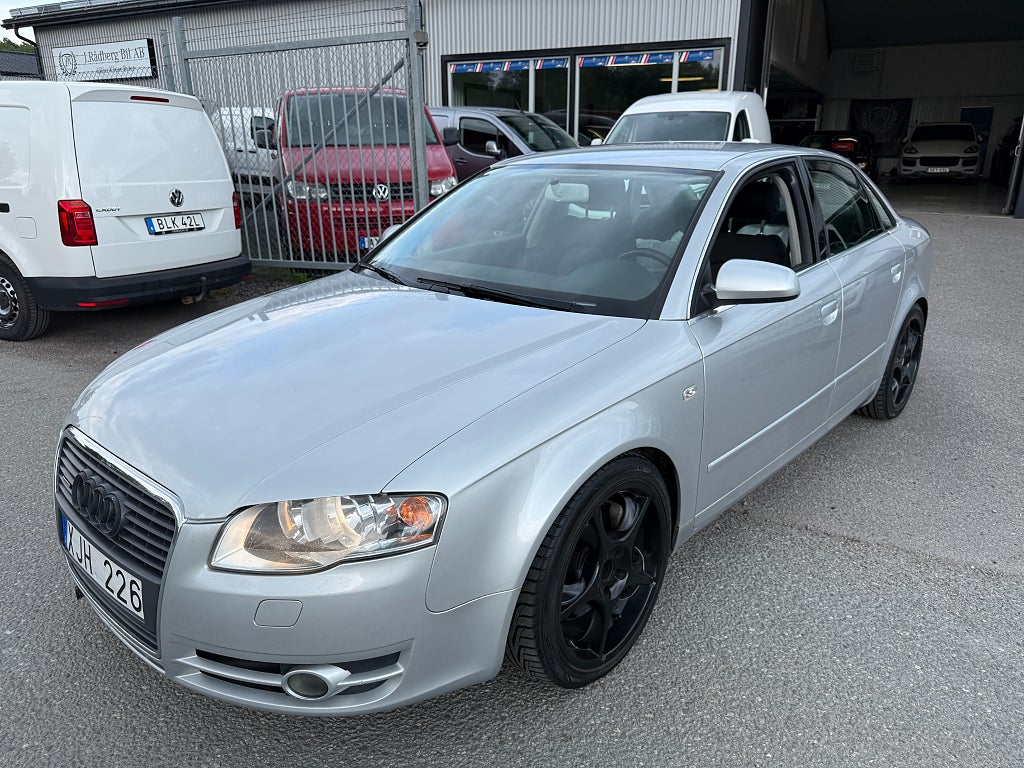 Audi A4 Sedan 2.0 T Quattro 200hk 18tum Ny bes Ny servad 