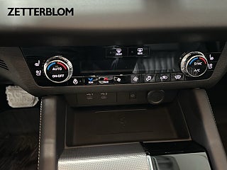 Kombi Mitsubishi Outlander 18 av 23