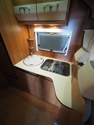 Husbil-halvintegrerad Carado T 448 10 av 17