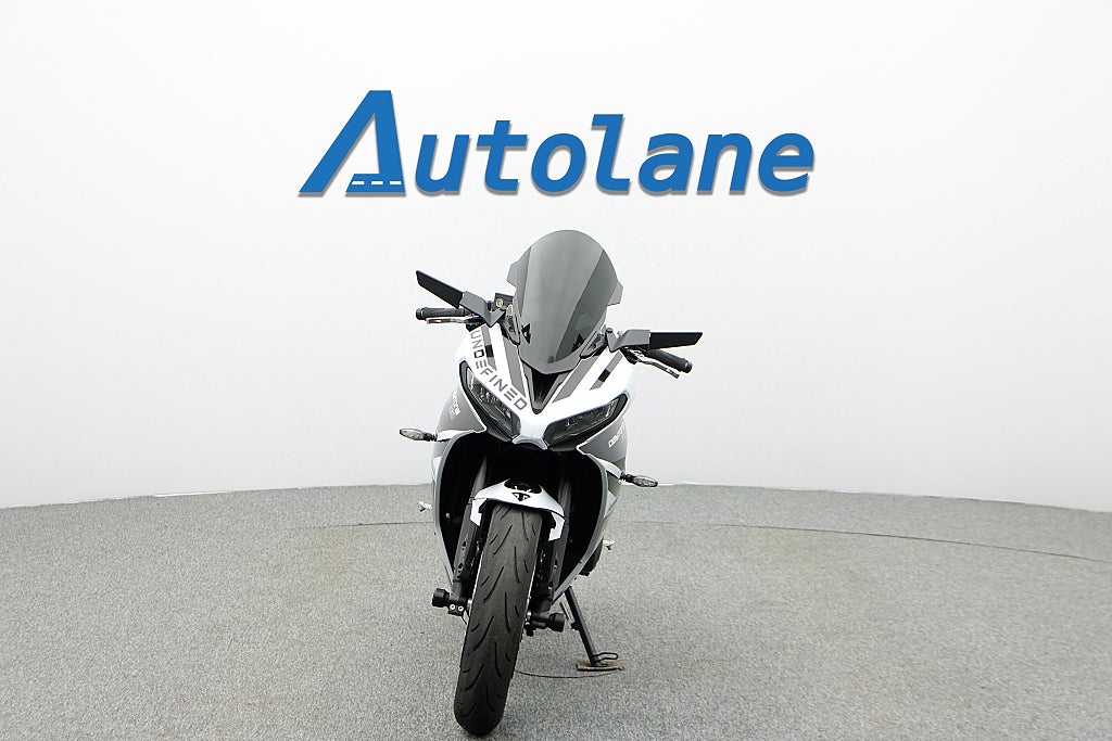 Triumph Daytona 660 Sommarkampanj 4,99%
