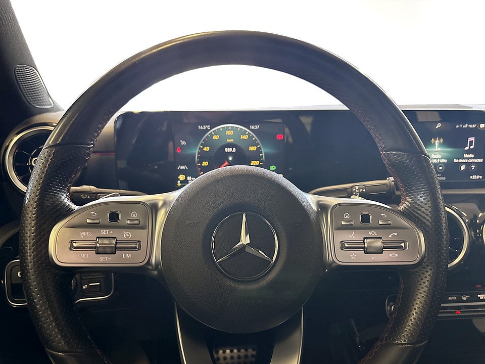 Bild på Mercedes-Benz A180 AMG Line 136hk Aut TAKLUCKA B-KAMERA