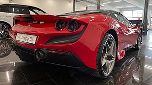 Ferrari F8 Tributo är en vidareutveckling av Ferrari 488 GTB. 