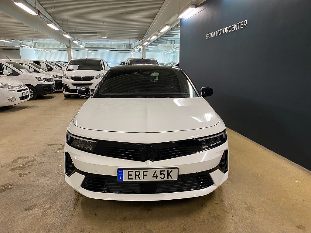 Bild på Opel Astra GS ST 1.2 Turbo 130hk AUT - BACKKAMERA, NAV