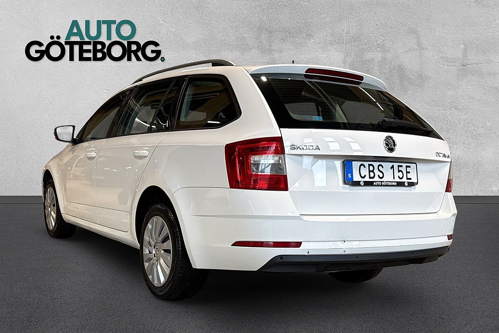 Skoda Octavia Kombi 1.6 TDI SCR 3-Ägare Automat Bluetooth