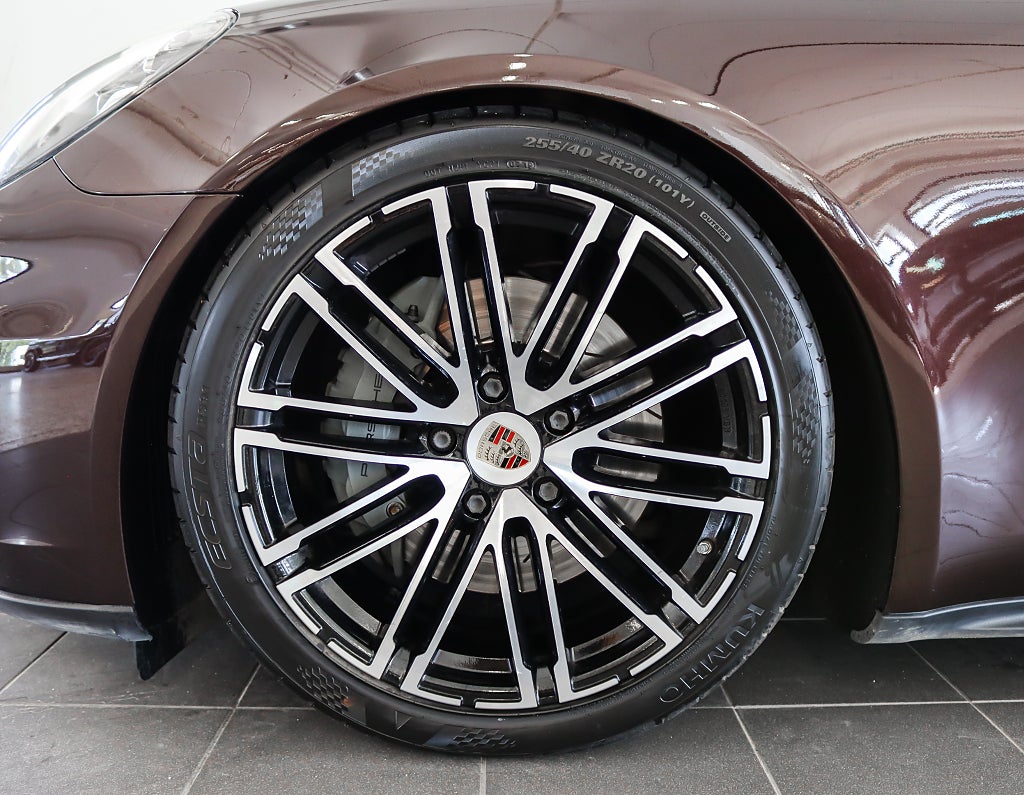 Porsche Panamera 4S PDK PASM B-kamera Pano Navi 422hk En Brukare