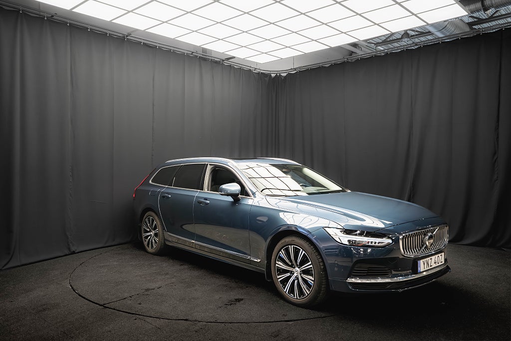 Volvo V90 Recharge II T6 AWD Inscription PANO LÄDER DRAG 360° H/K