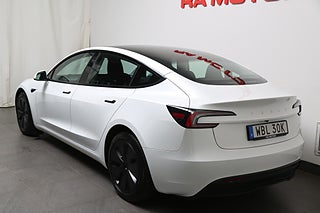 Sedan Tesla Model 3 4 av 31