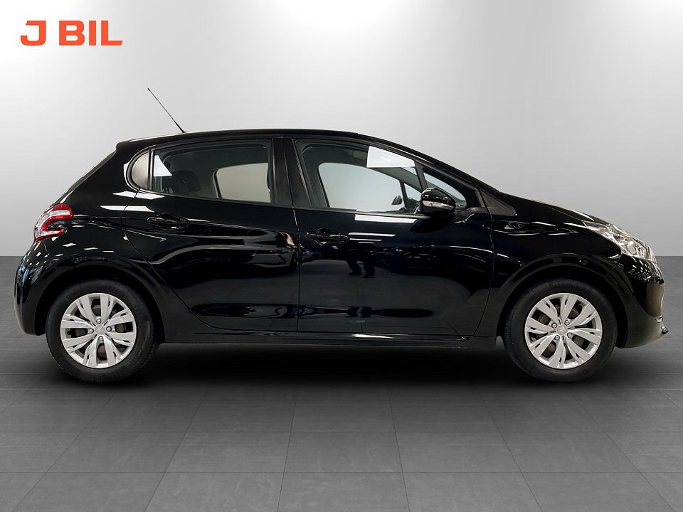 Bild på Peugeot 208 5D Active 1.2 VTi 82hk FARTHÅLLARE