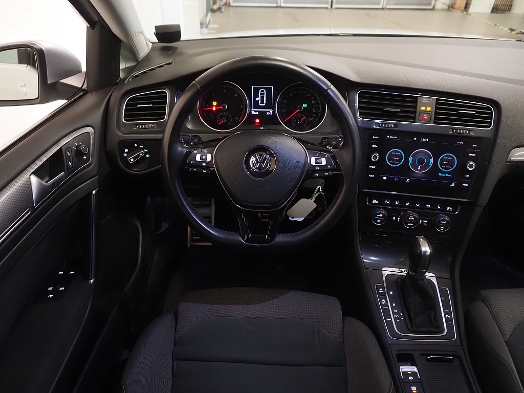 Volkswagen Golf Alltrack TDI 184hk 4M |Kamera|Drag|D-värm| 2019