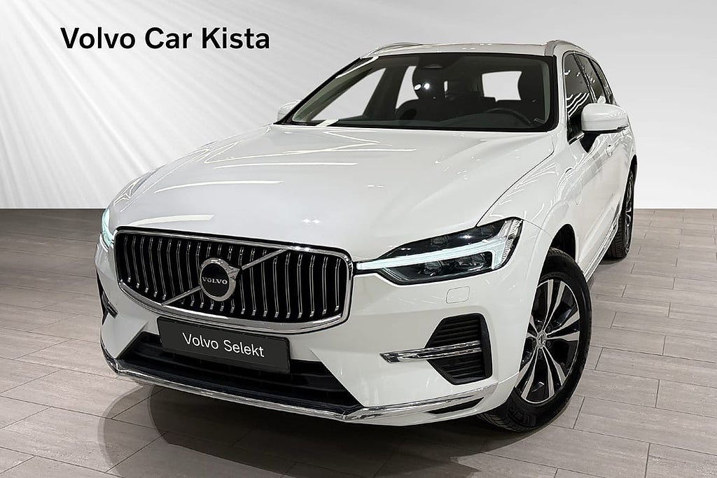 Volvo XC60 Recharge T6 Core Bright Läder Drag Panorama B...