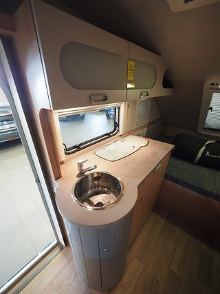 Husvagn, 1-axl T@B 400 Metropolis 11 av 15