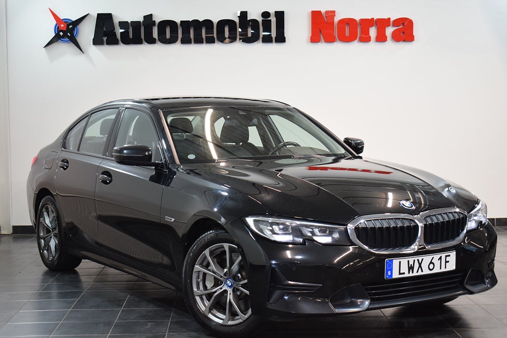 BMW 330e xDrive Sedan Sport line B-Kamera/Drag/Navi/Cockpit