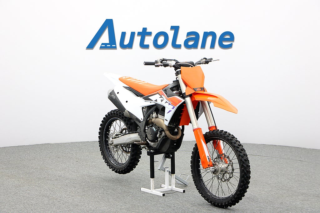 KTM 250 SX-F *Gångtid 82h ( Timräknare ) El-start 