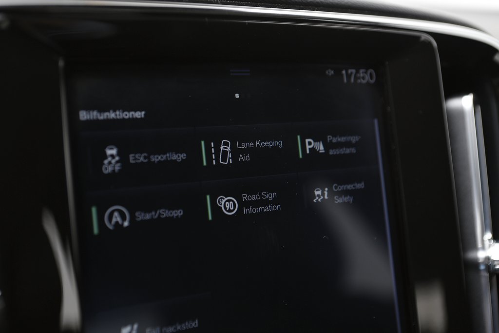 Volvo XC40 D3 150hk Momentum Advanced Edition AWD 2020