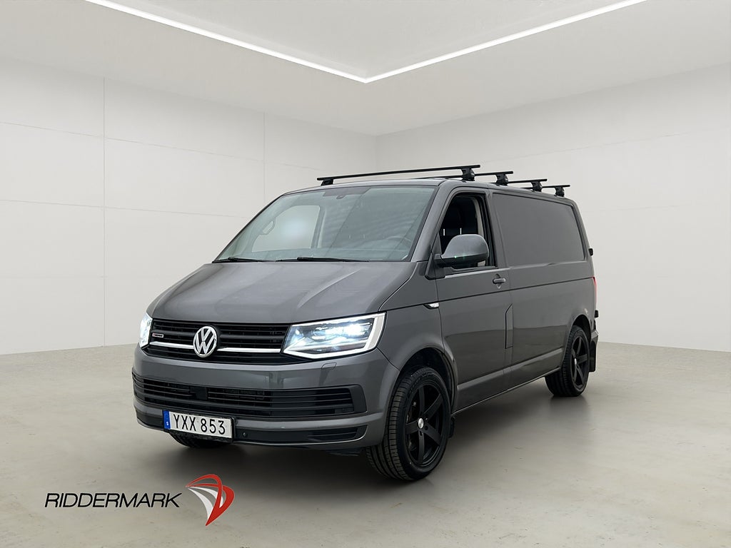 Volkswagen Transporter 4M Värmare Dragkrok CarPlay V-Inredd