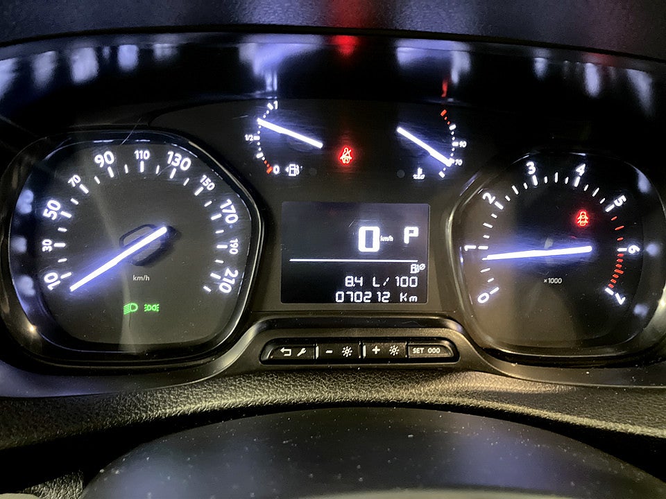 Bild på Opel Vivaro Business 2.0 BHDi 145hk Aut L3 B-KAMERA DRAG