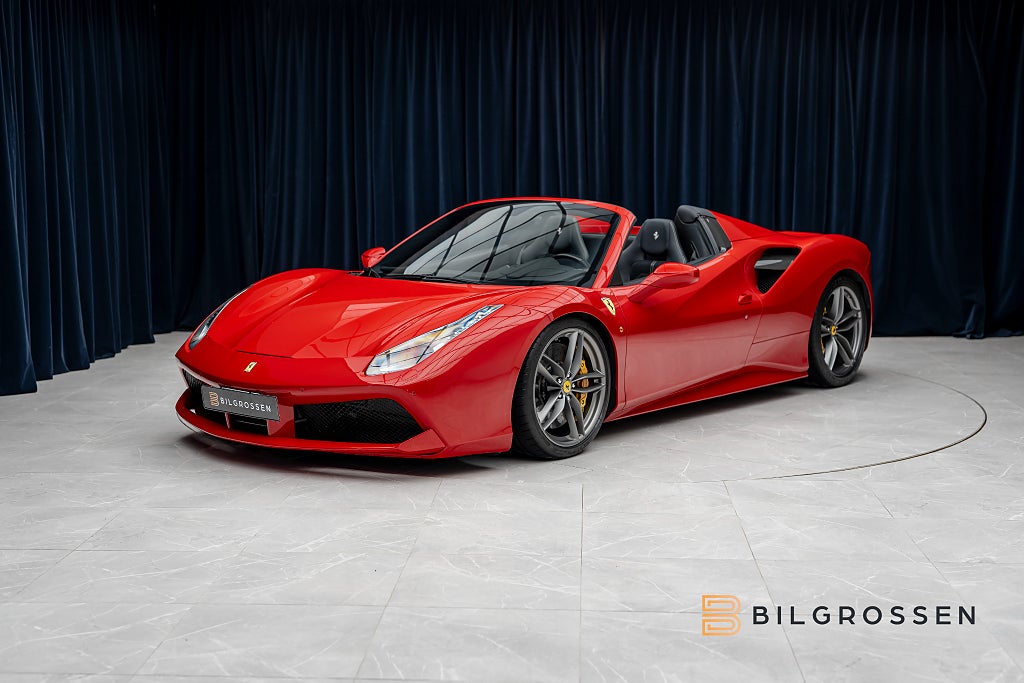 Ferrari 488 GTS Spider 3.99% Kolfiber Skalstolar Novitec Sv-såld