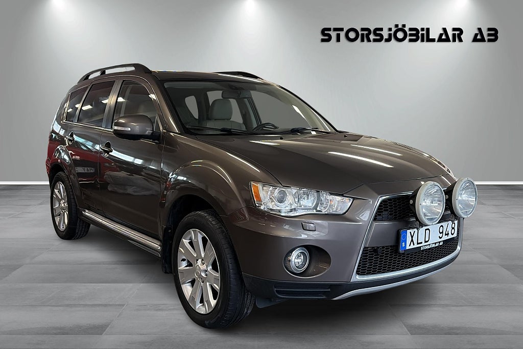 Mitsubishi Outlander 7-seater 2.2 Di-D AWC TC-SST Business +Vinterhjul