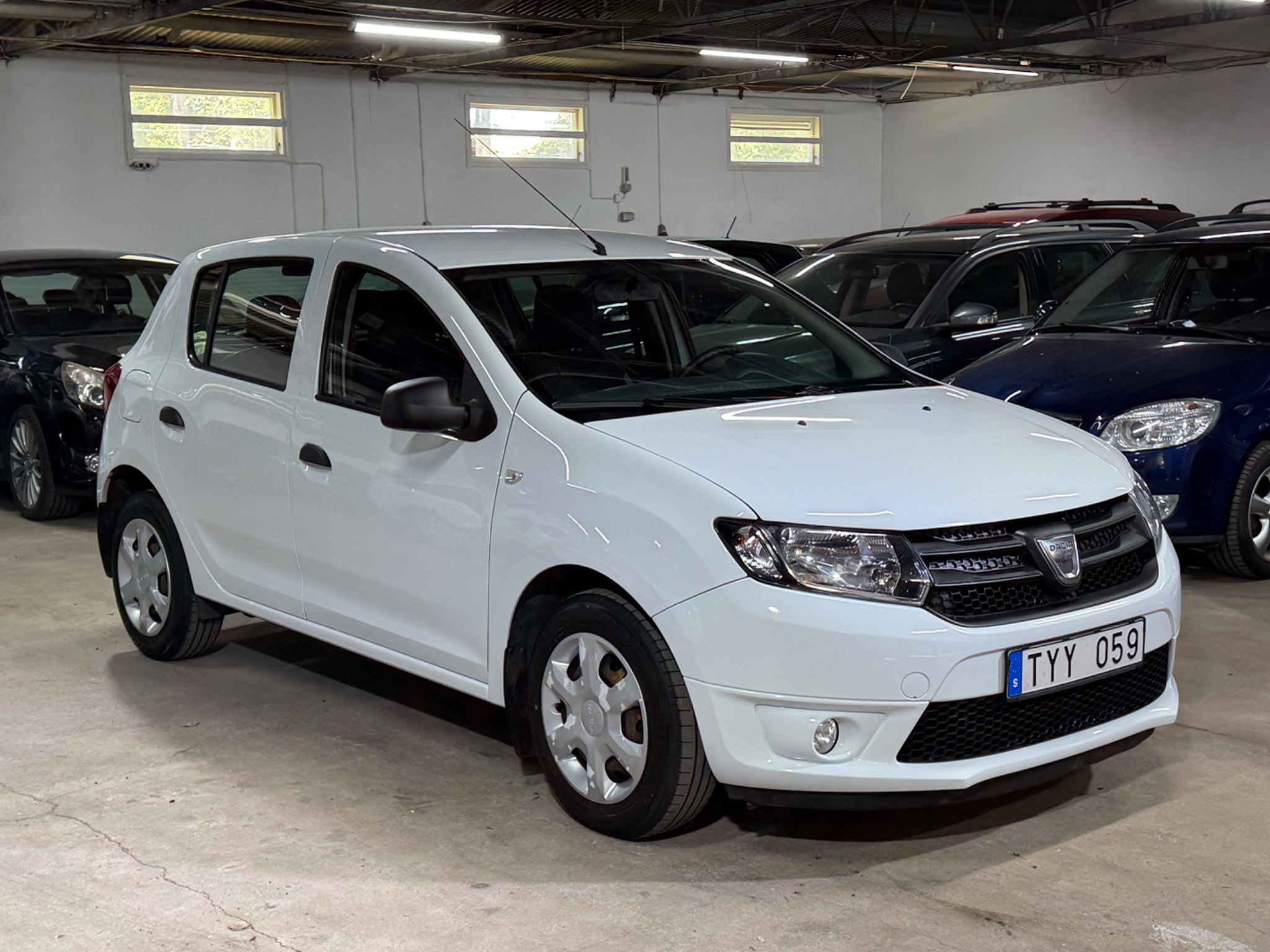Dacia Sandero 0.9 TCe Euro 5 2014, bild 2/31