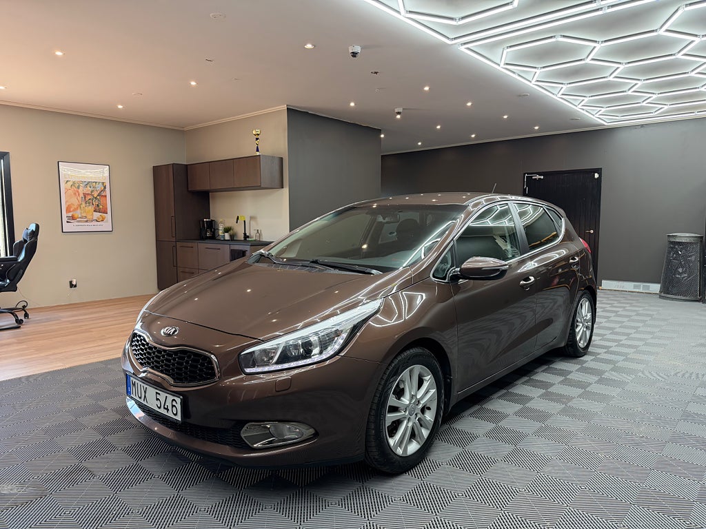 Kia Ceed cee'd 1.6 CRDi EX Comfort| DRAG |M&K-VÄRMARE | NYSERVAD