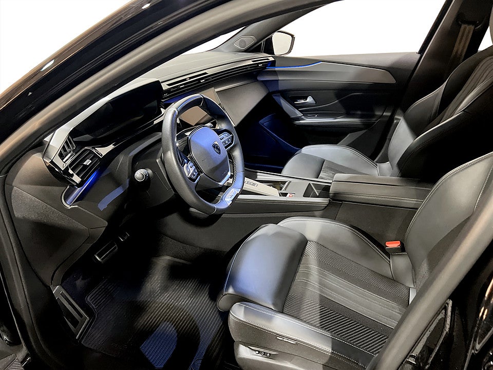 Bild på Peugeot 408 1.2 PT 130hk Aut - B-KAMERA,ELSTOL,NAV