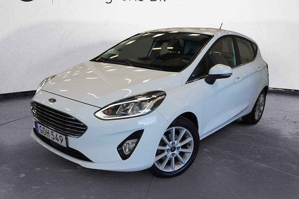 Ford Fiesta Navi P-Sensorer | Ränta 2,99%