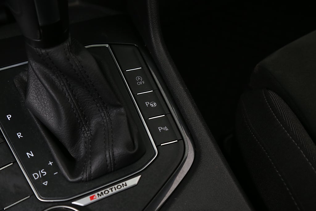 Volkswagen Tiguan Allspace 2,0 TDI 200hk 4M R-Line 7-sätes Värmare Drag