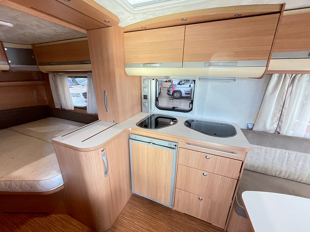 Adria Adora 512 UP /ALDE / Tält / 1199kr/mån / 1290kg /  - Adria