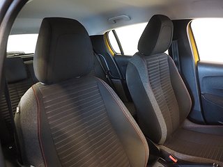 Halvkombi Peugeot 208 11 av 20
