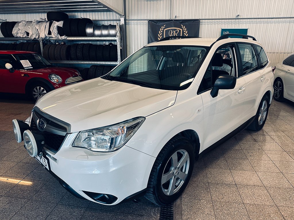 Subaru Forester 2.0D 4WD Automat 1 ägare Låga mil Värmare 