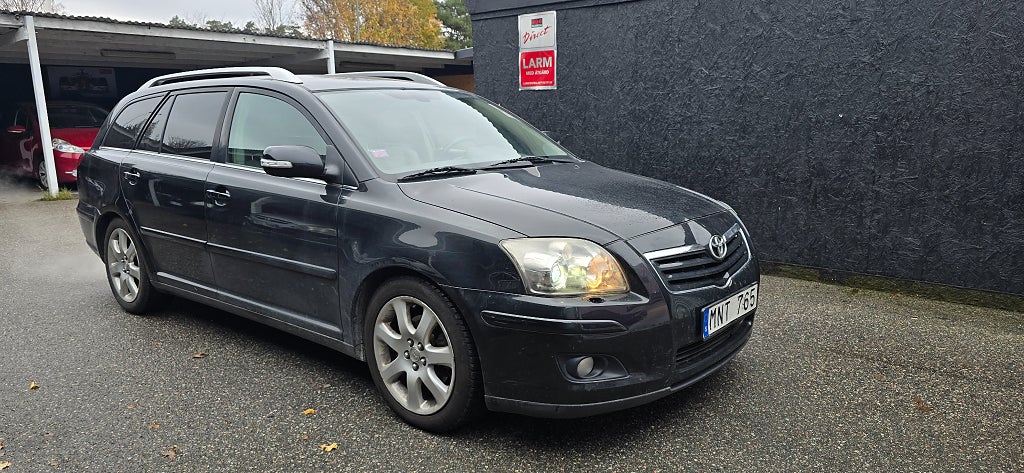 Toyota Avensis Kombi 2.4 D-4 VVT-i Euro 4