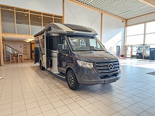 Husbil-halvintegrerad Adria MATRIX SUPREME MB 670 SL 2 av 15