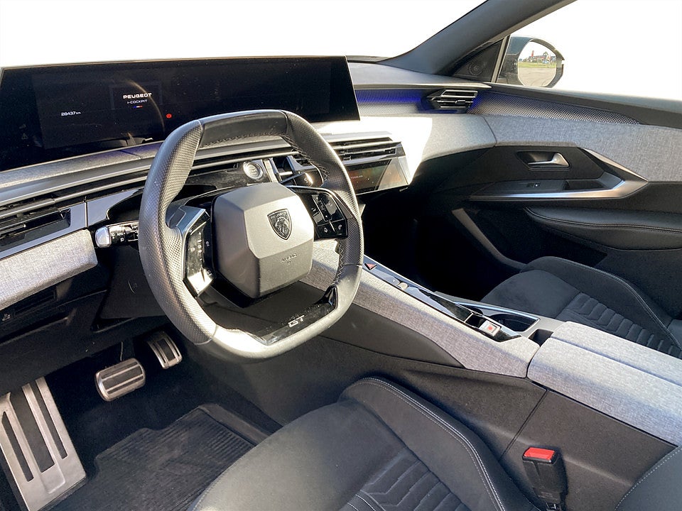 Bild på Peugeot 3008 GT Hybrid 145hk Aut B-KAMERA CARPLAY NAV
