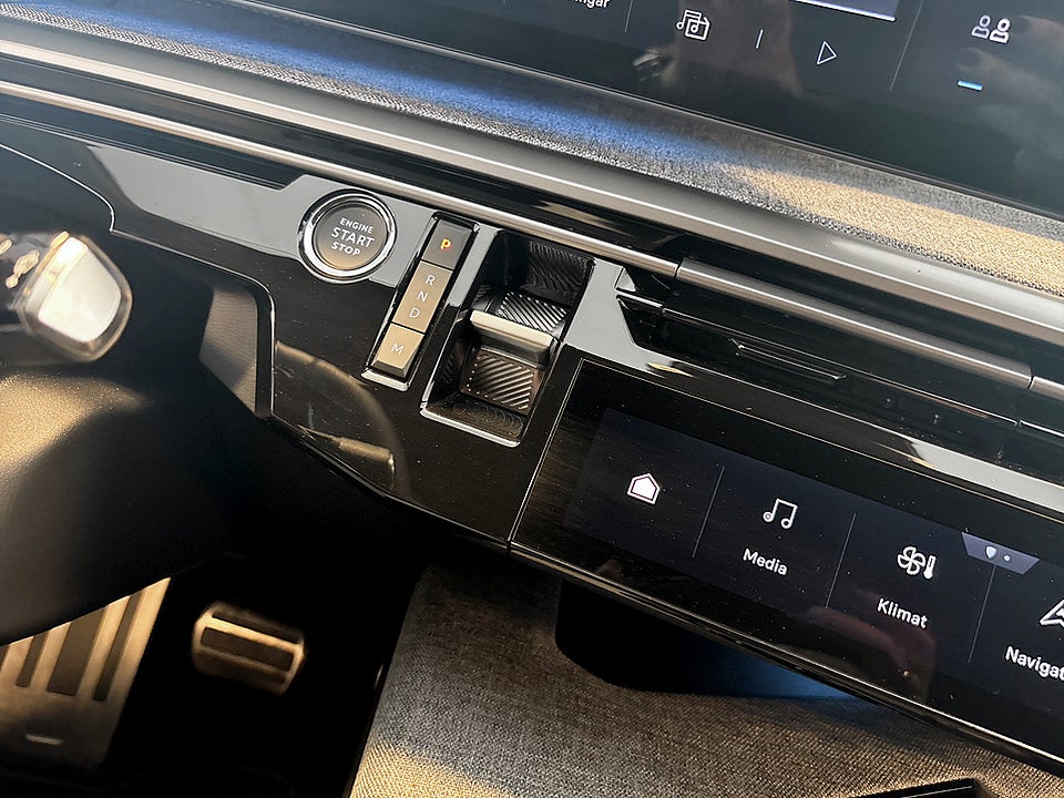 Bild på Peugeot 5008 GT Hybrid 145hk Aut KAMPANJ BRÄNSLE INGÅR