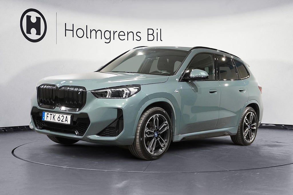 BMW iX1 xDrive30 M Sport Innovation HiFi Drag DAP Pap | Ränta 3,95%