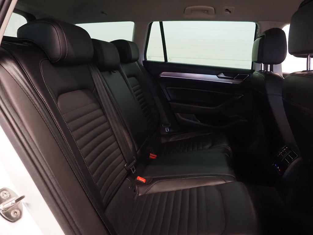 Volkswagen Passat Alltrack TDI 190hk 4M |Drag|D-värm|Cockpit| 2018