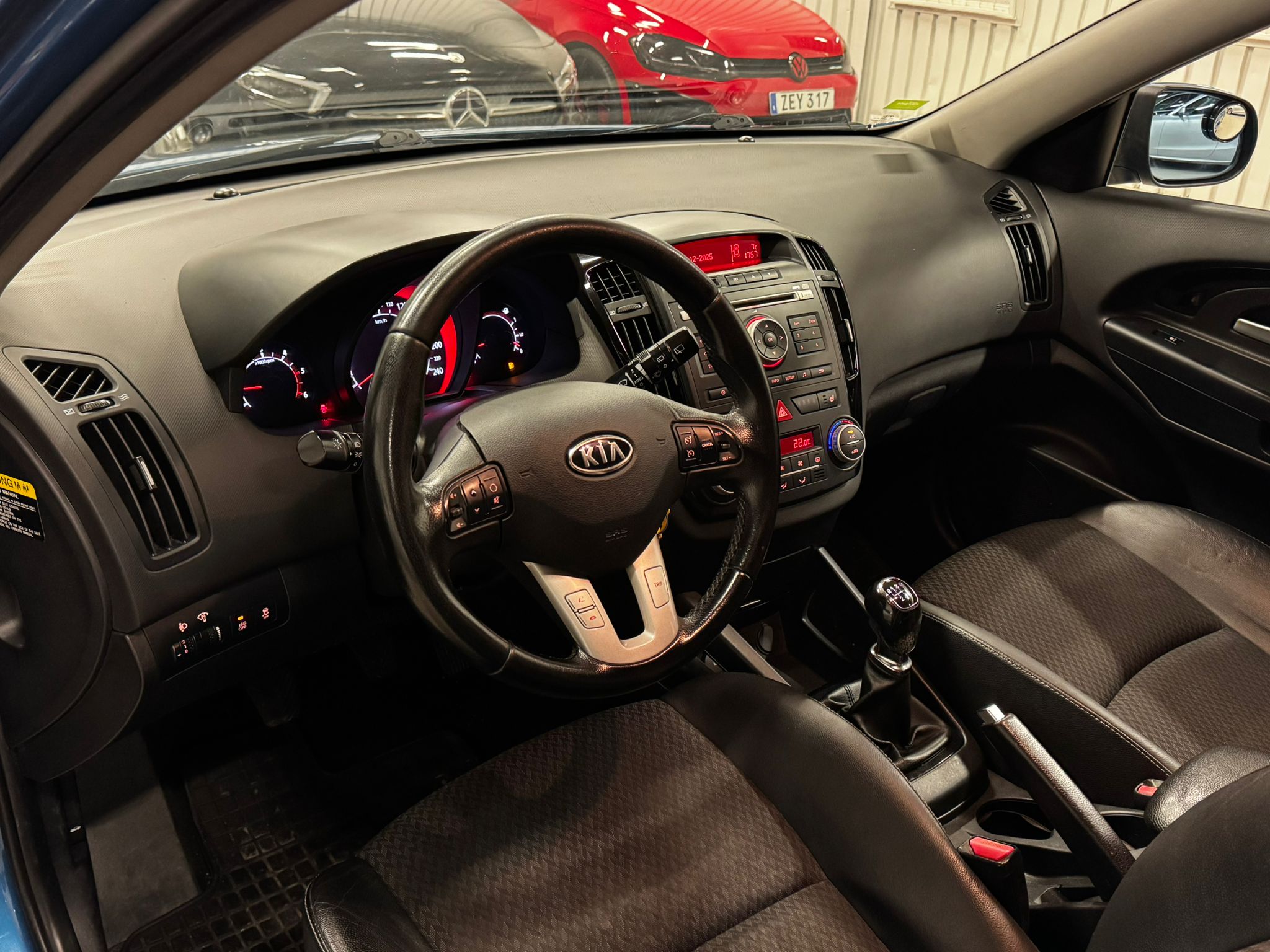 Kia Ceed 2011, bild 6/55