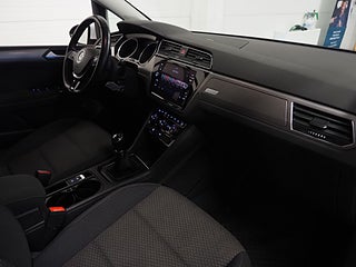 Minibuss Volkswagen Touran 14 av 20
