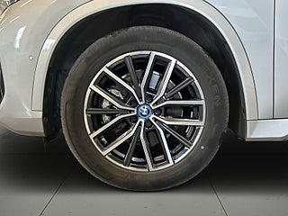BMW iX1 xDrive30 M Sport S&V-hjul/H/K/Drag/360/HuD/Navi/MOMS