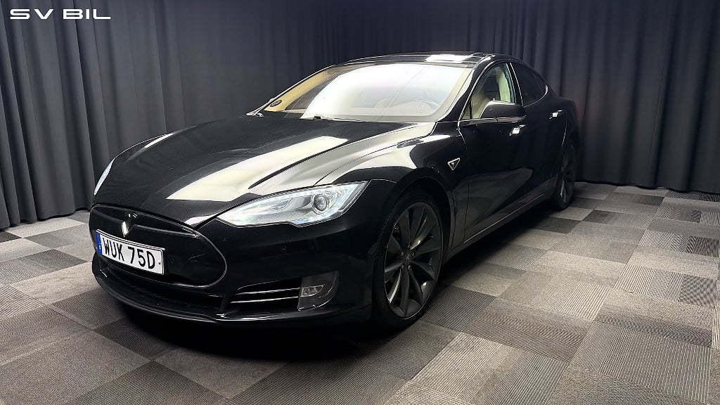 Tesla Model S P85
