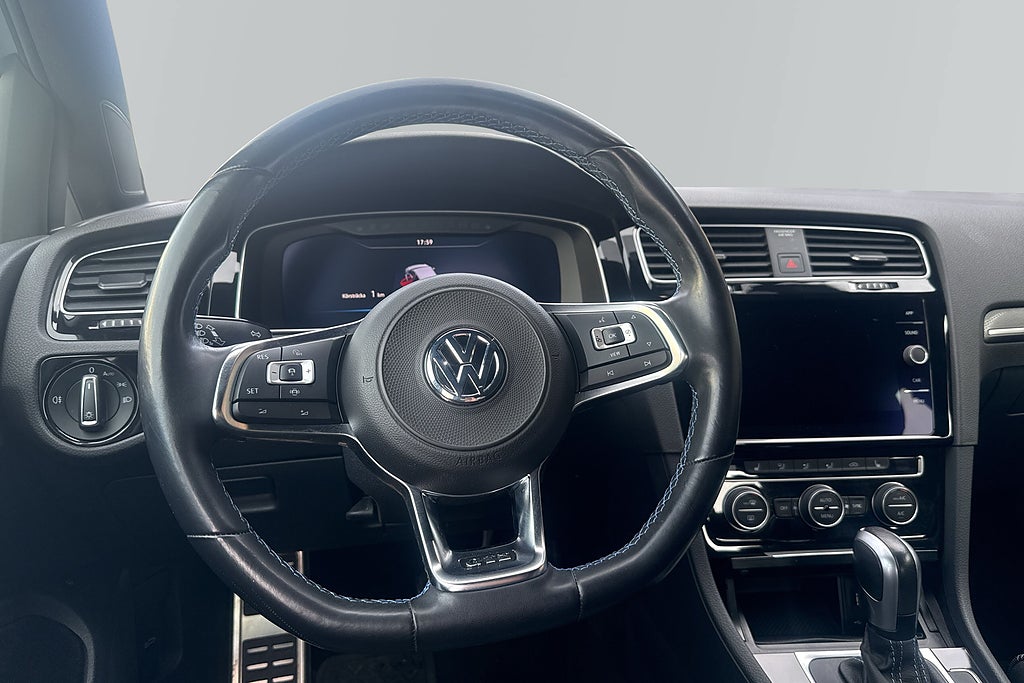 Volkswagen Golf 2020