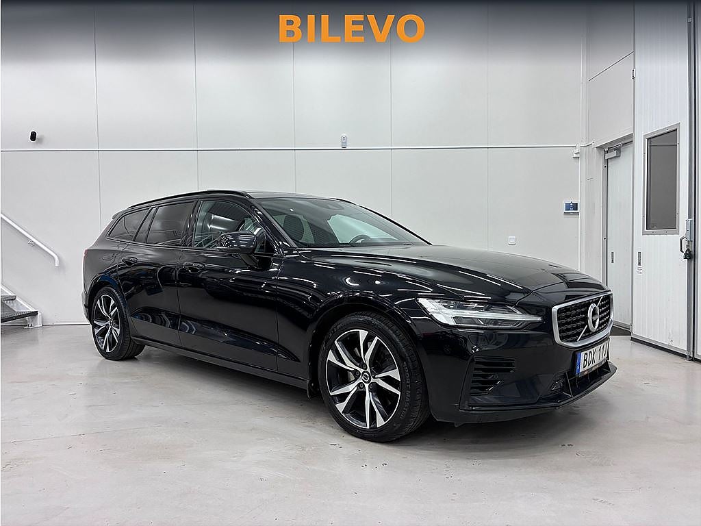 Volvo V60 Recharge T8 AWD 392hk R-Design Pano Kamera Navi