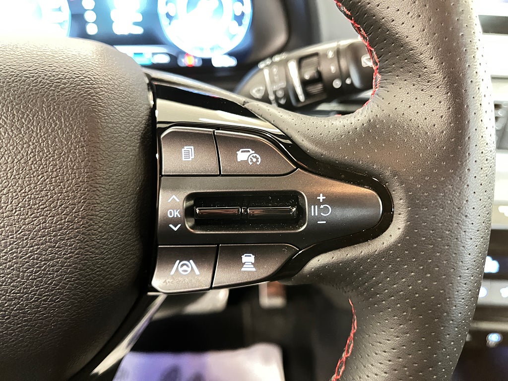 Hyundai i20 *RESERVERAD* 1.0T 100hk DCT AUT N-Line / S+V-hjul/Kam thumbnail